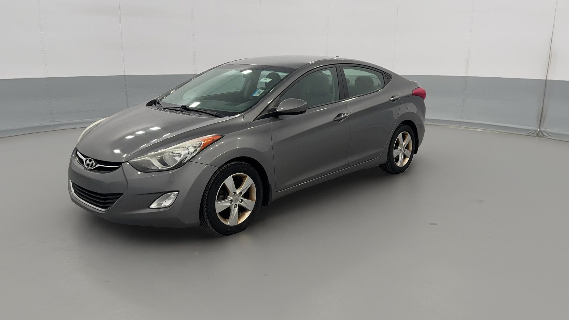 2013 Hyundai Elantra vehicle photo