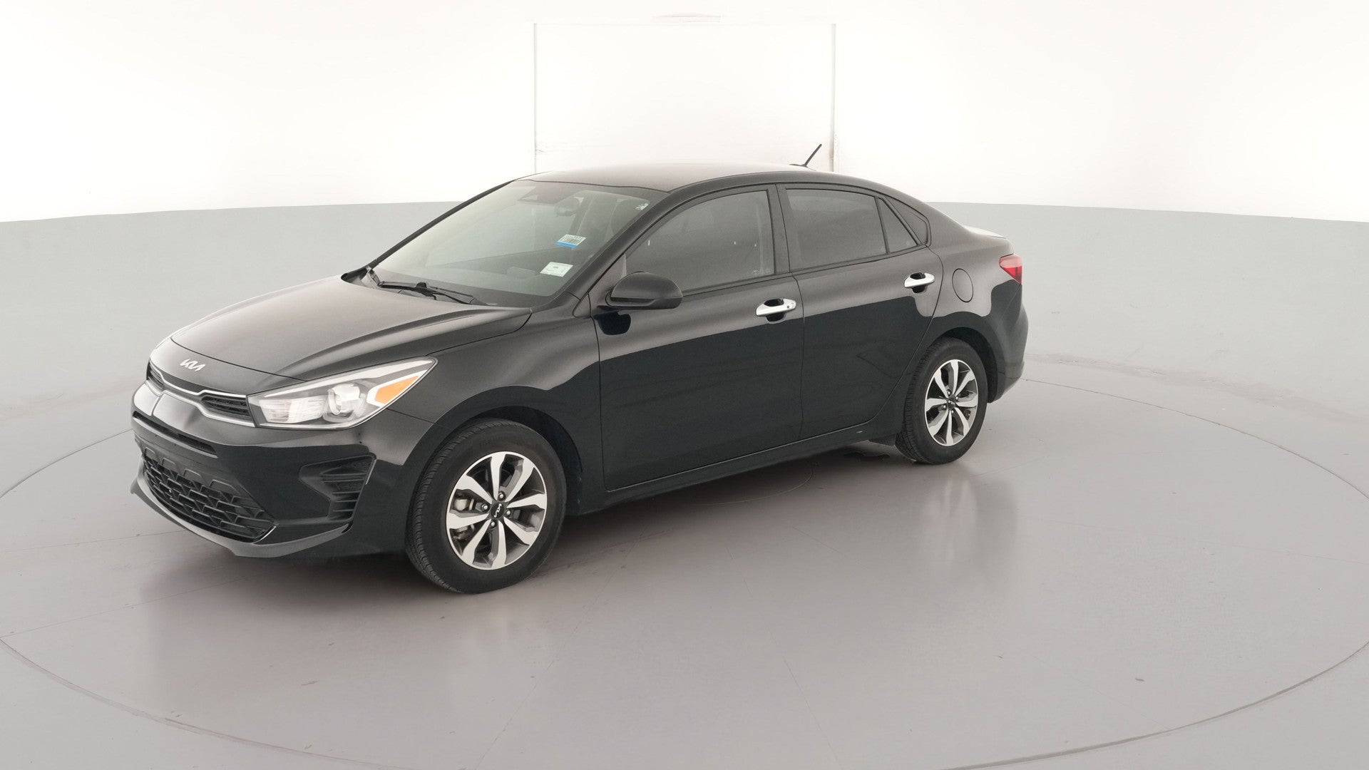 2022 Kia Rio vehicle photo