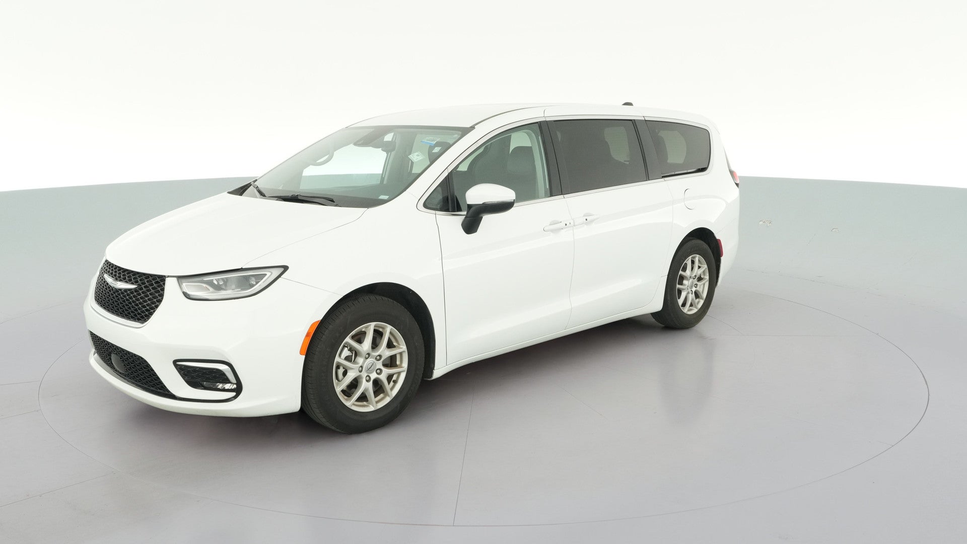2023 Chrysler Pacifica vehicle photo