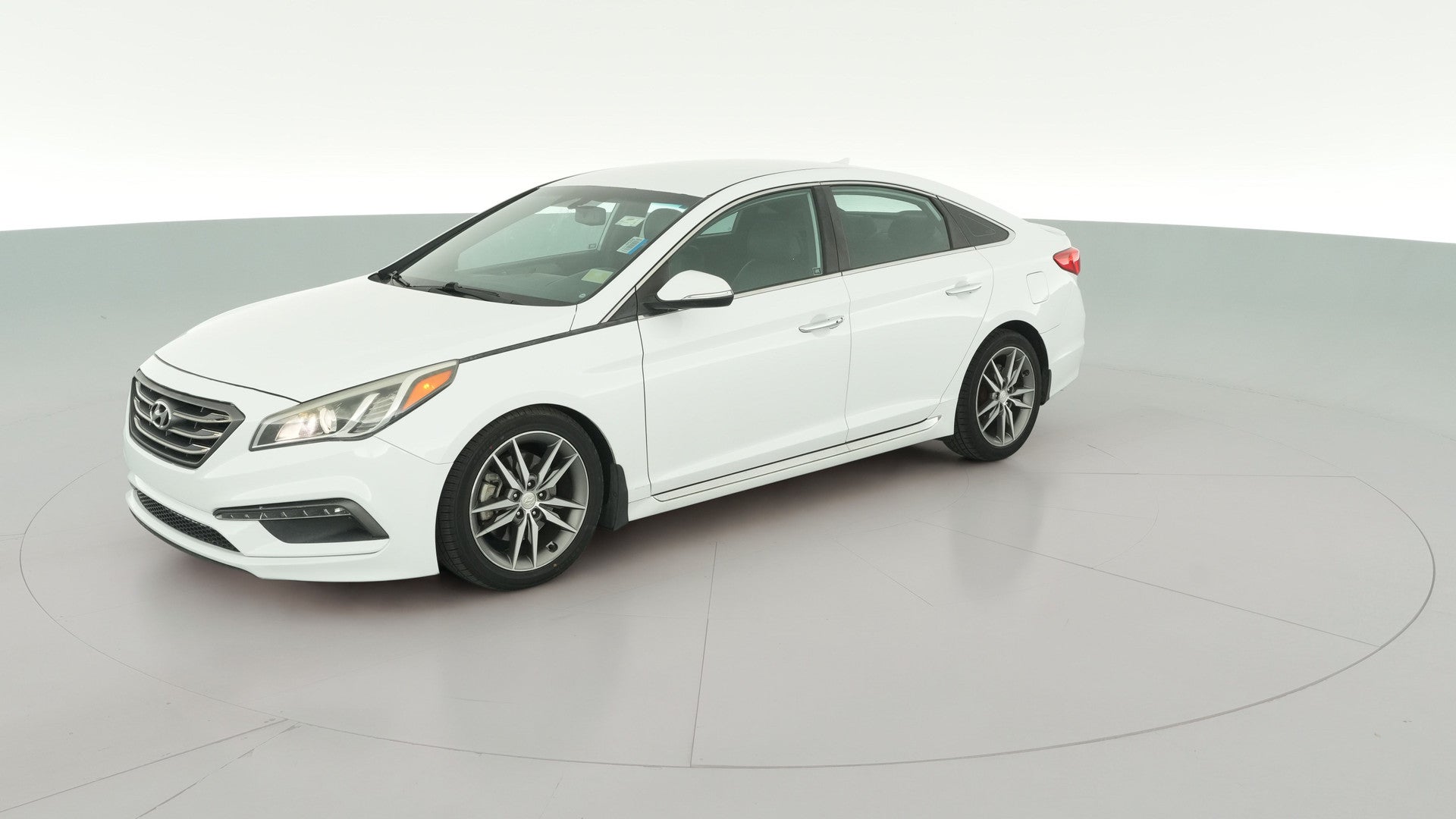 2015 Hyundai Sonata vehicle photo