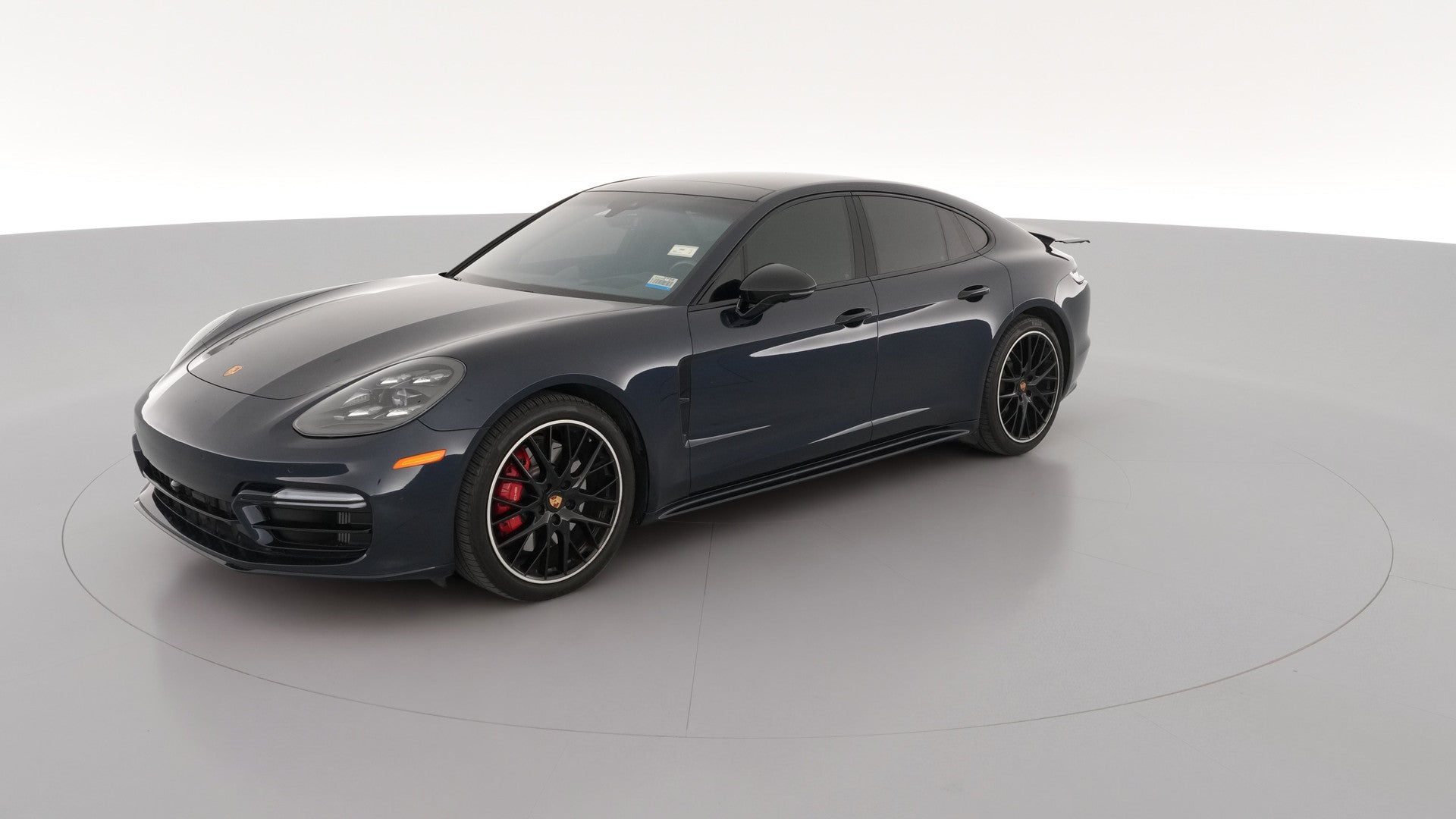 2021 Porsche Panamera vehicle photo