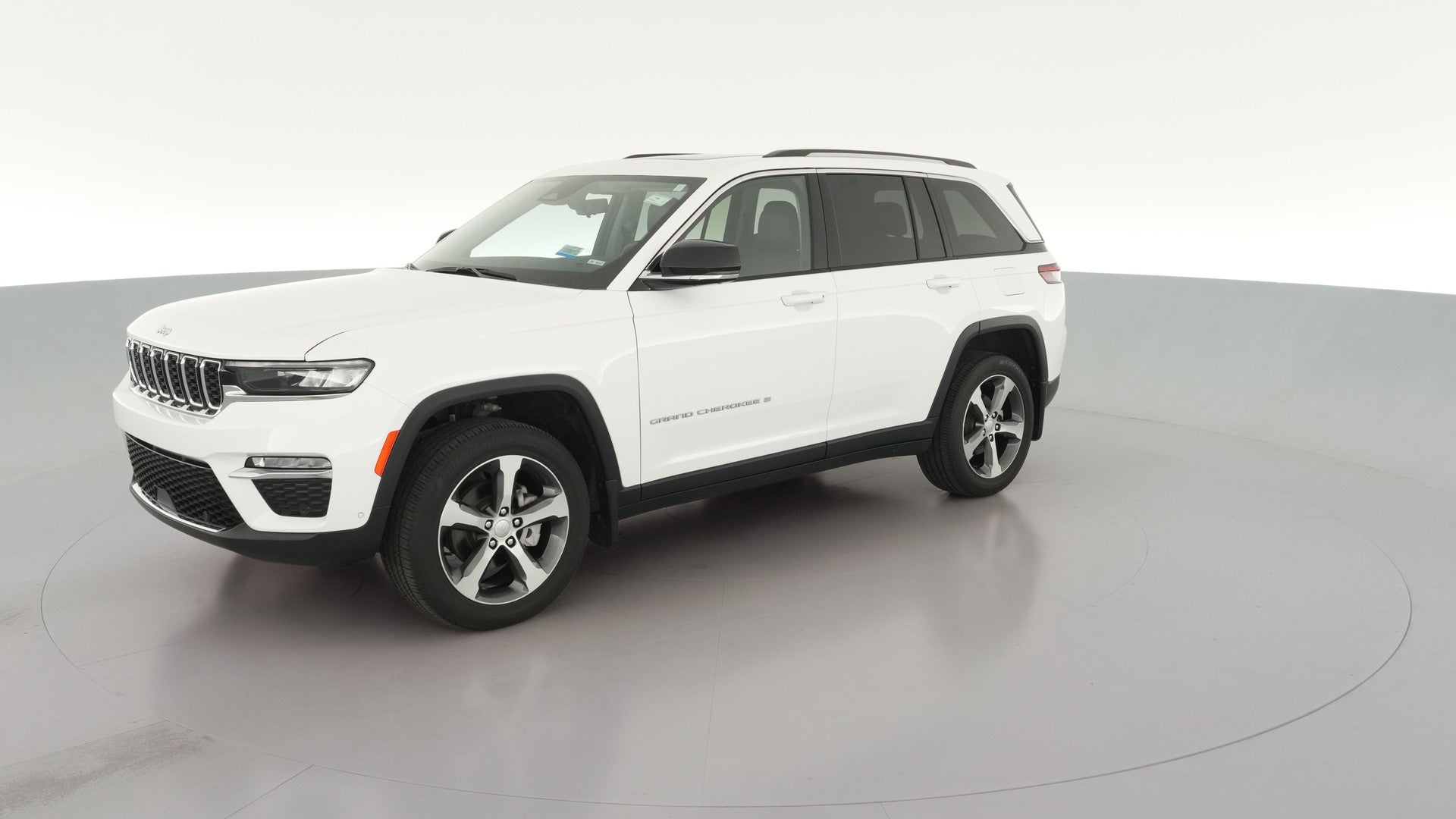 2023 Jeep Grand Cherokee vehicle photo