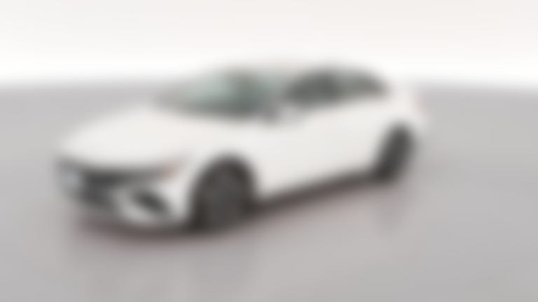 2025 Hyundai Elantra vehicle photo