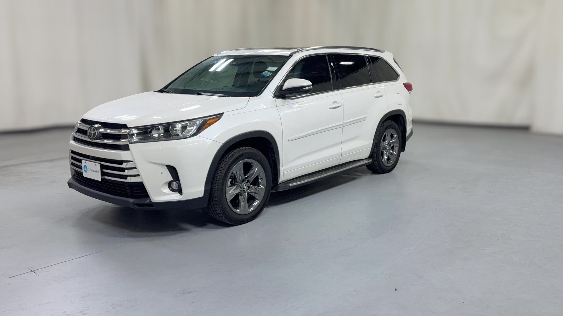 2019 Toyota Highlander vehicle photo
