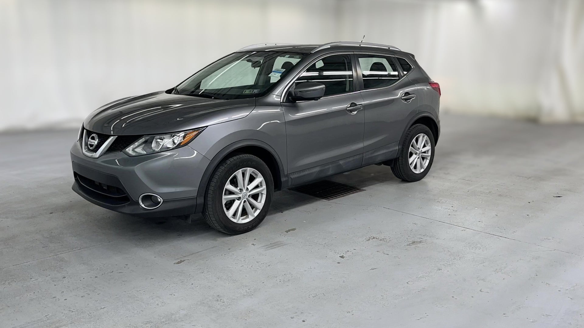 2017 Nissan Rogue Sport vehicle photo