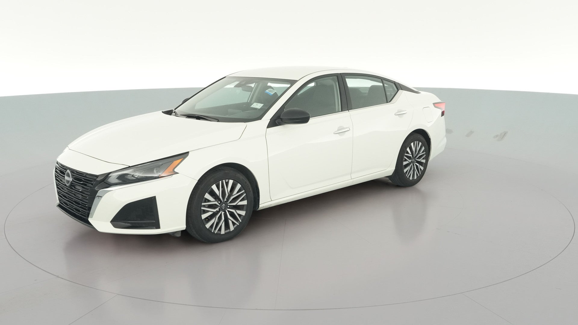 2025 Nissan Altima vehicle photo