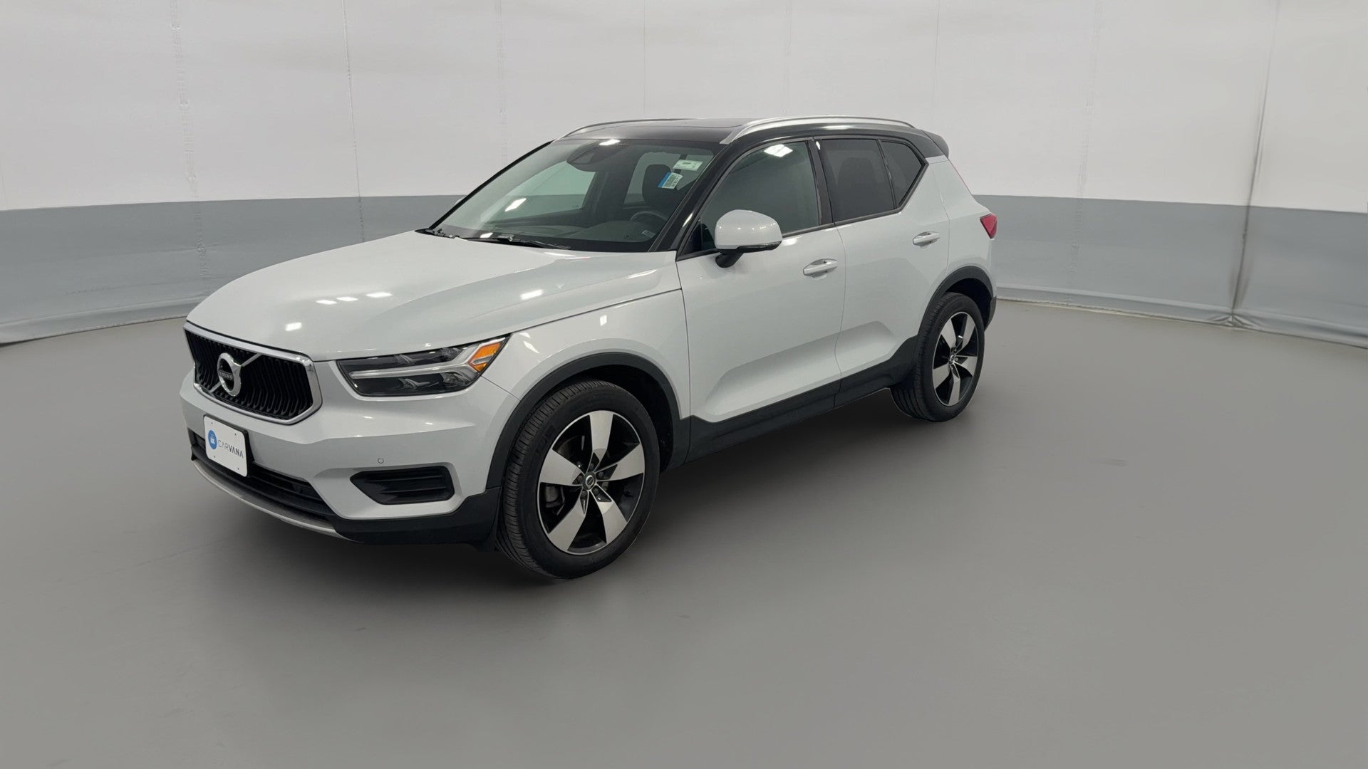 2020 Volvo XC40 vehicle photo