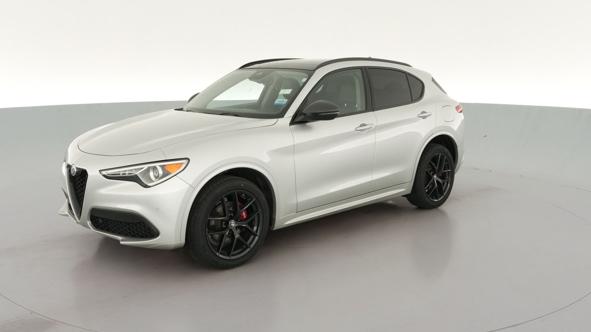 2020 Alfa Romeo Stelvio vehicle photo