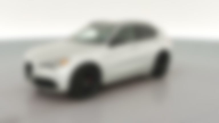2020 Alfa Romeo Stelvio vehicle photo