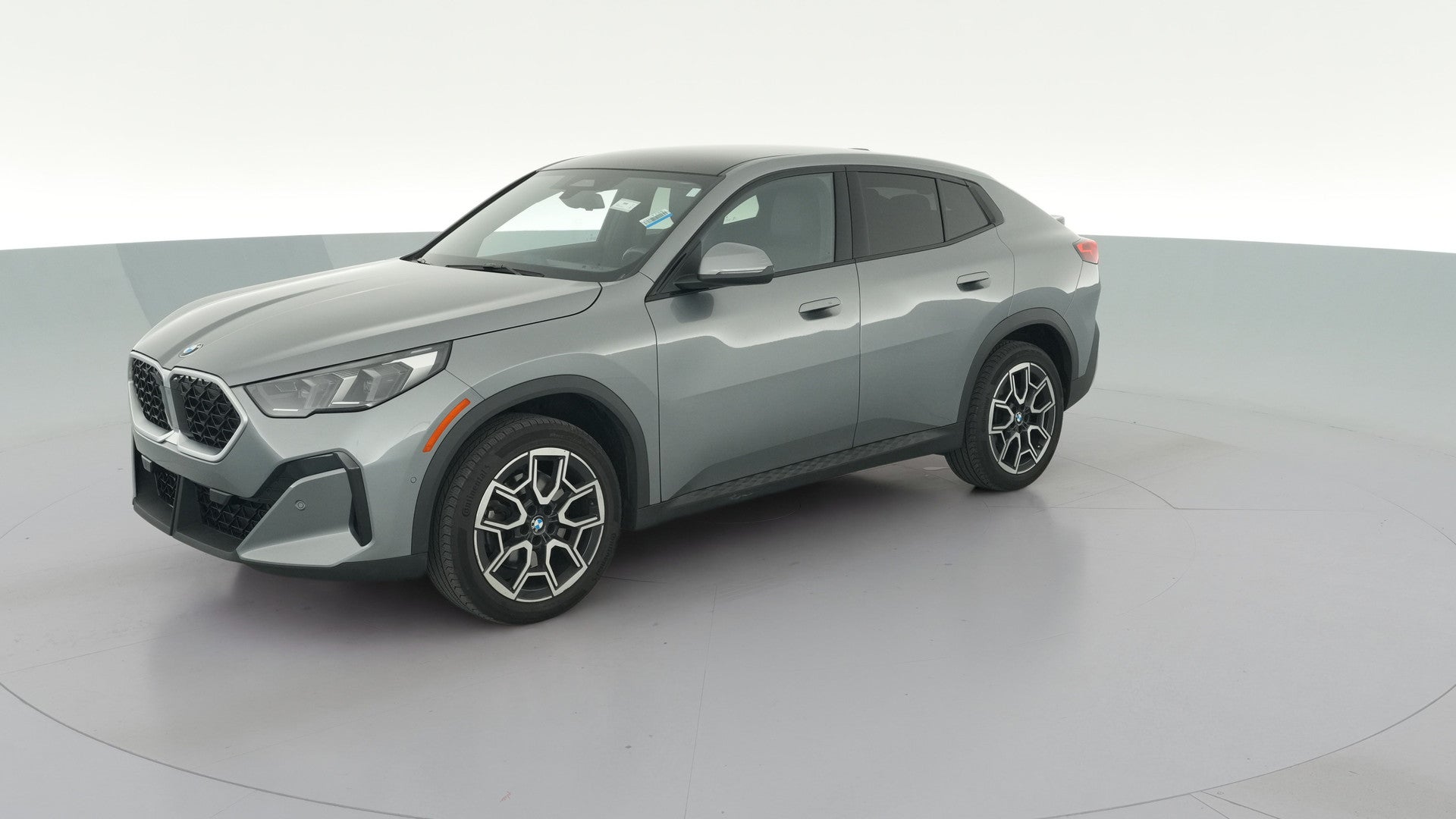 2025 BMW X2 vehicle photo