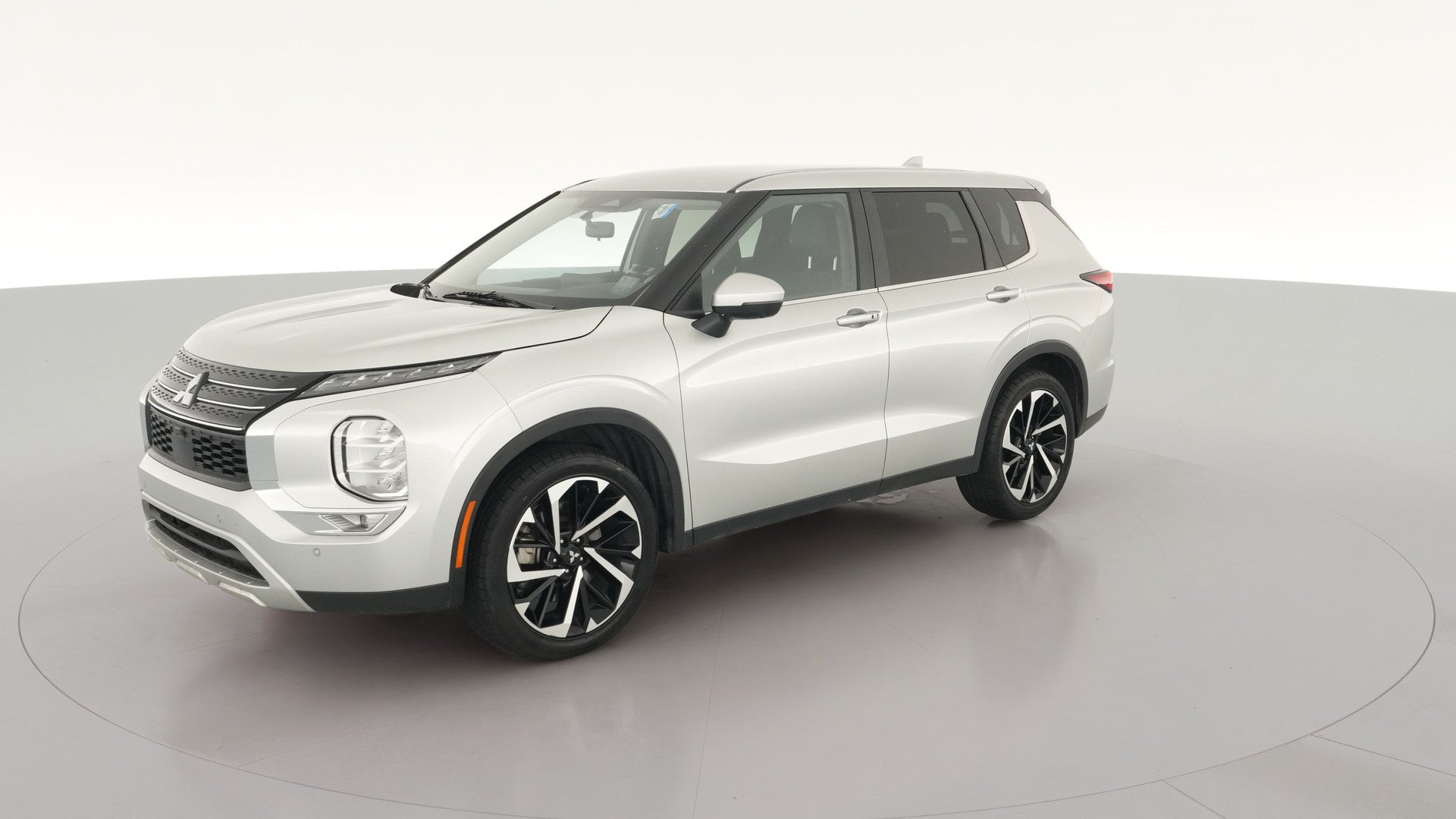 2024 Mitsubishi Outlander vehicle photo