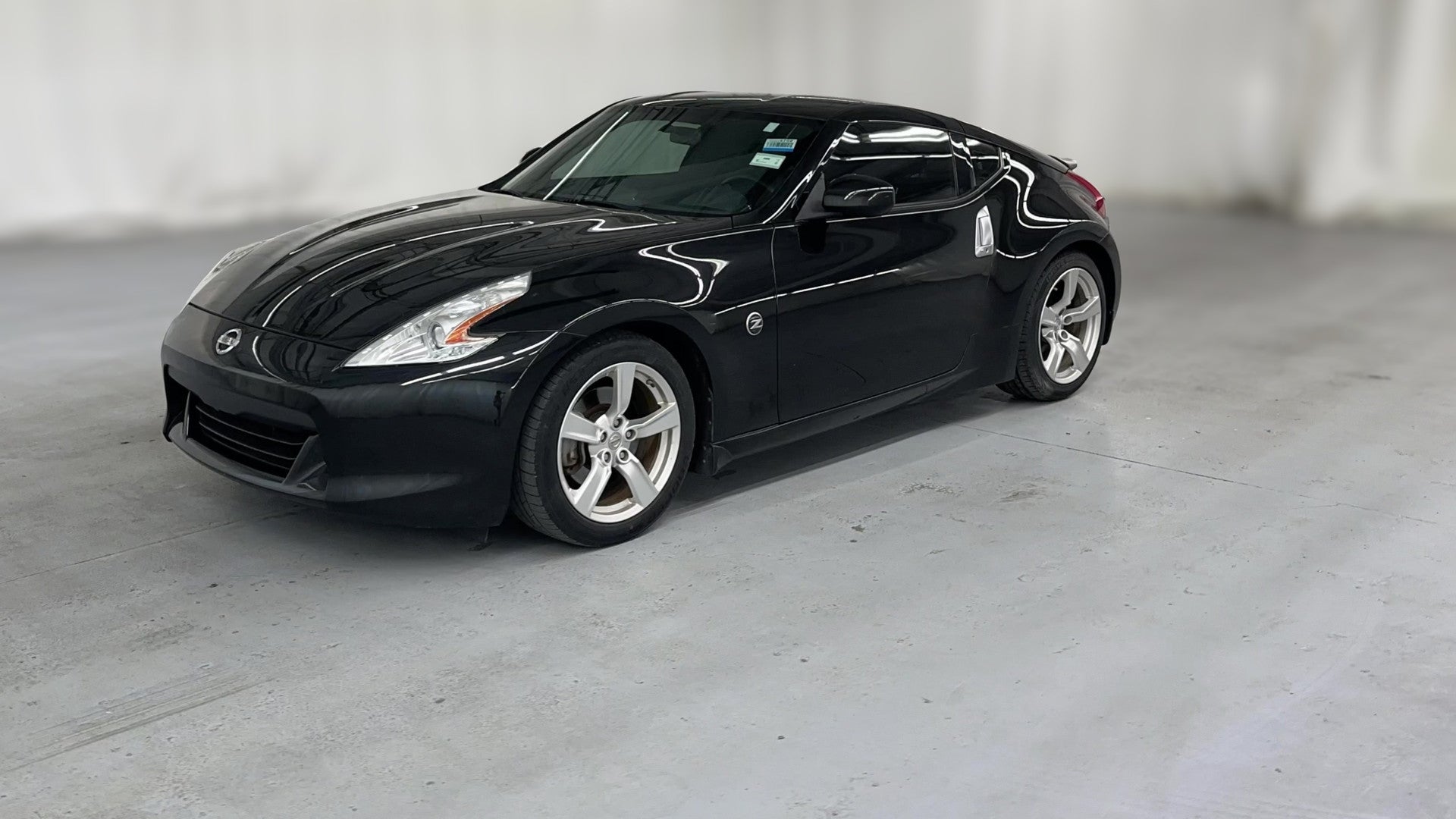 2011 Nissan 370Z vehicle photo