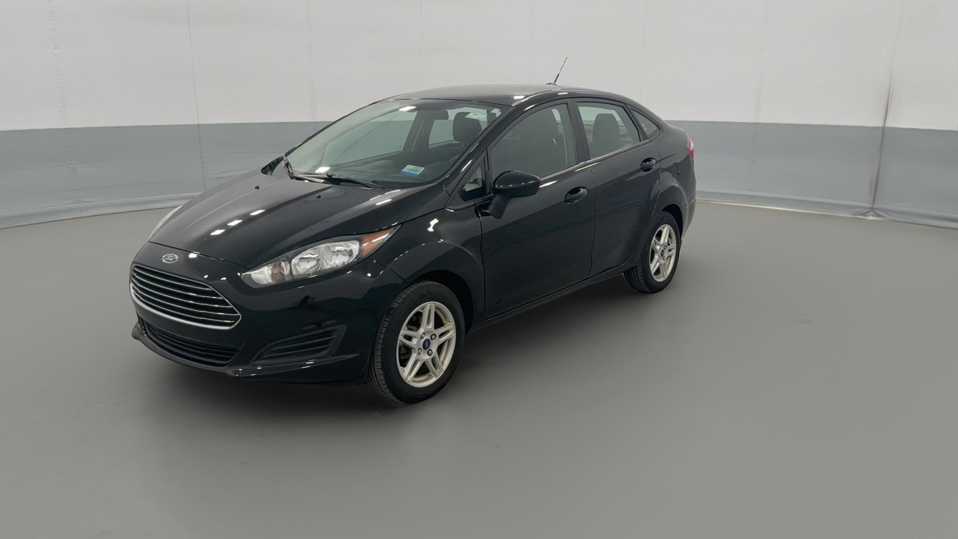 2018 Ford Fiesta vehicle photo
