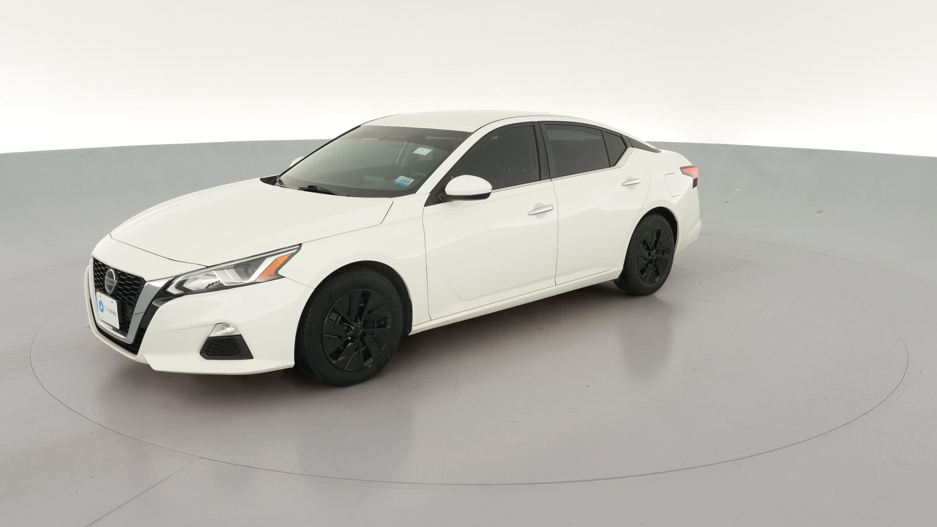 2019 Nissan Altima vehicle photo