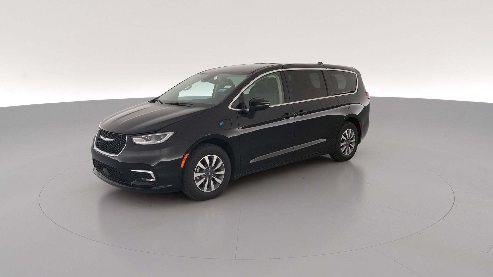 2024 Chrysler Pacifica Hybrid vehicle photo