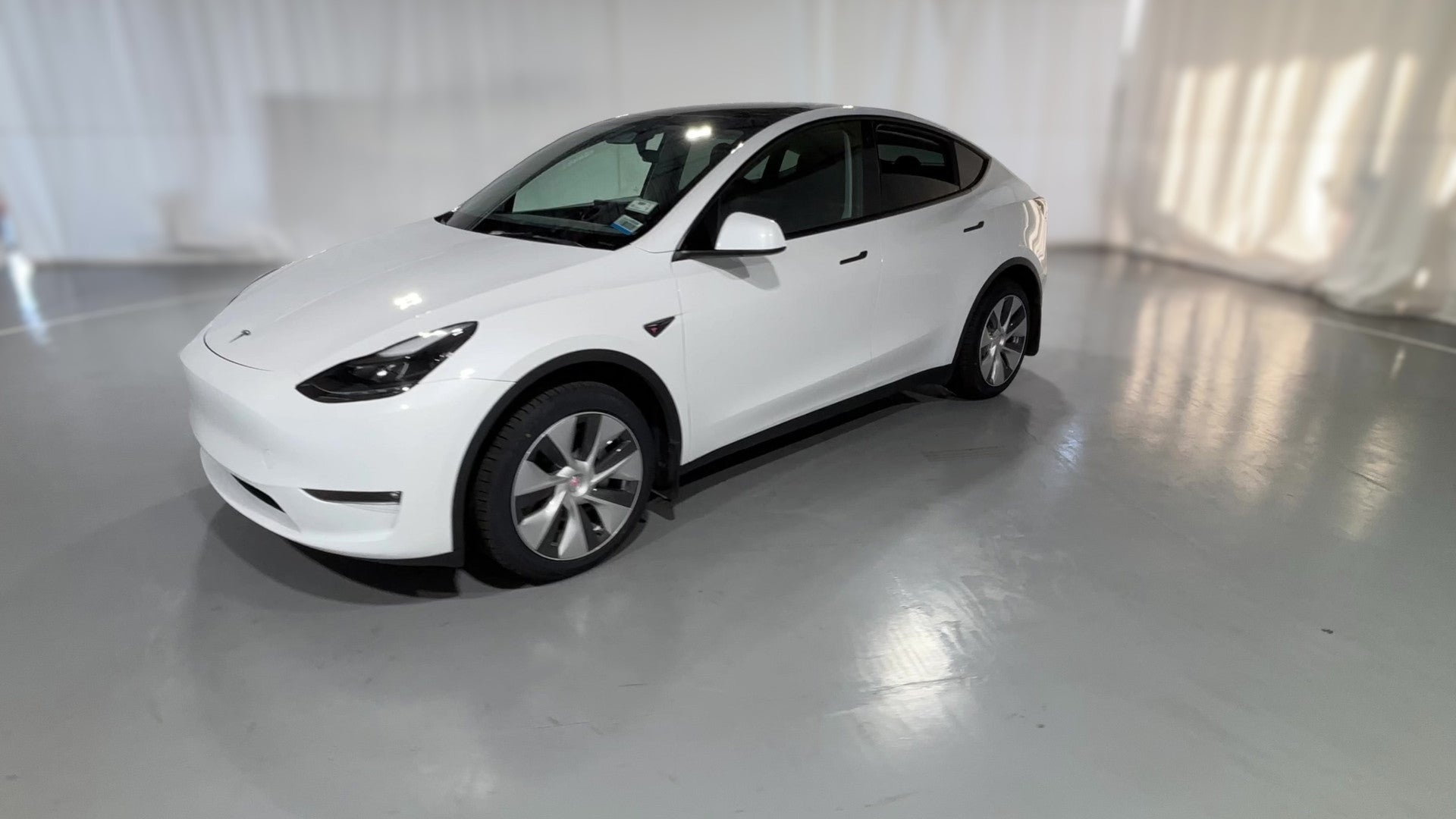2023 Tesla Model Y vehicle photo