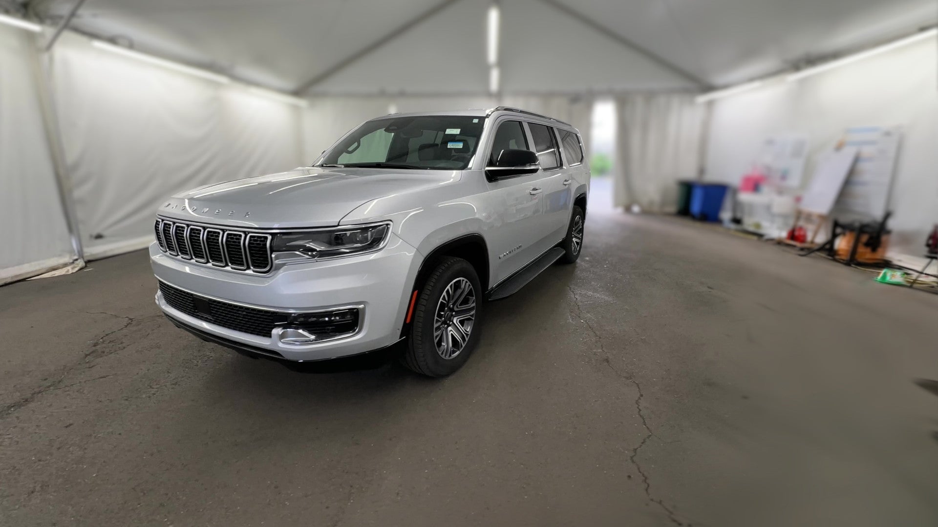 2025 Jeep Wagoneer L vehicle photo