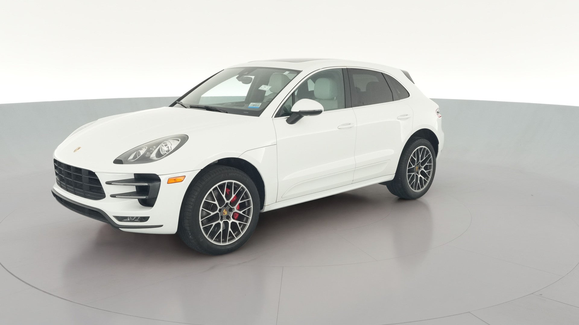 2016 Porsche Macan vehicle photo