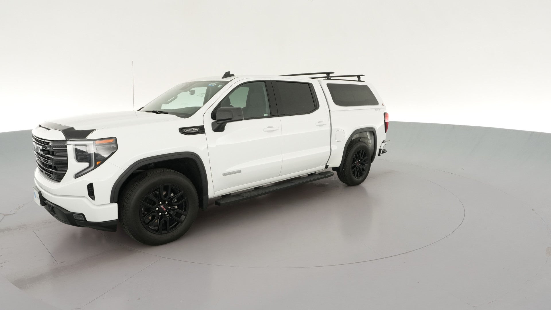 2024 GMC Sierra 1500 Crew Cab vehicle photo