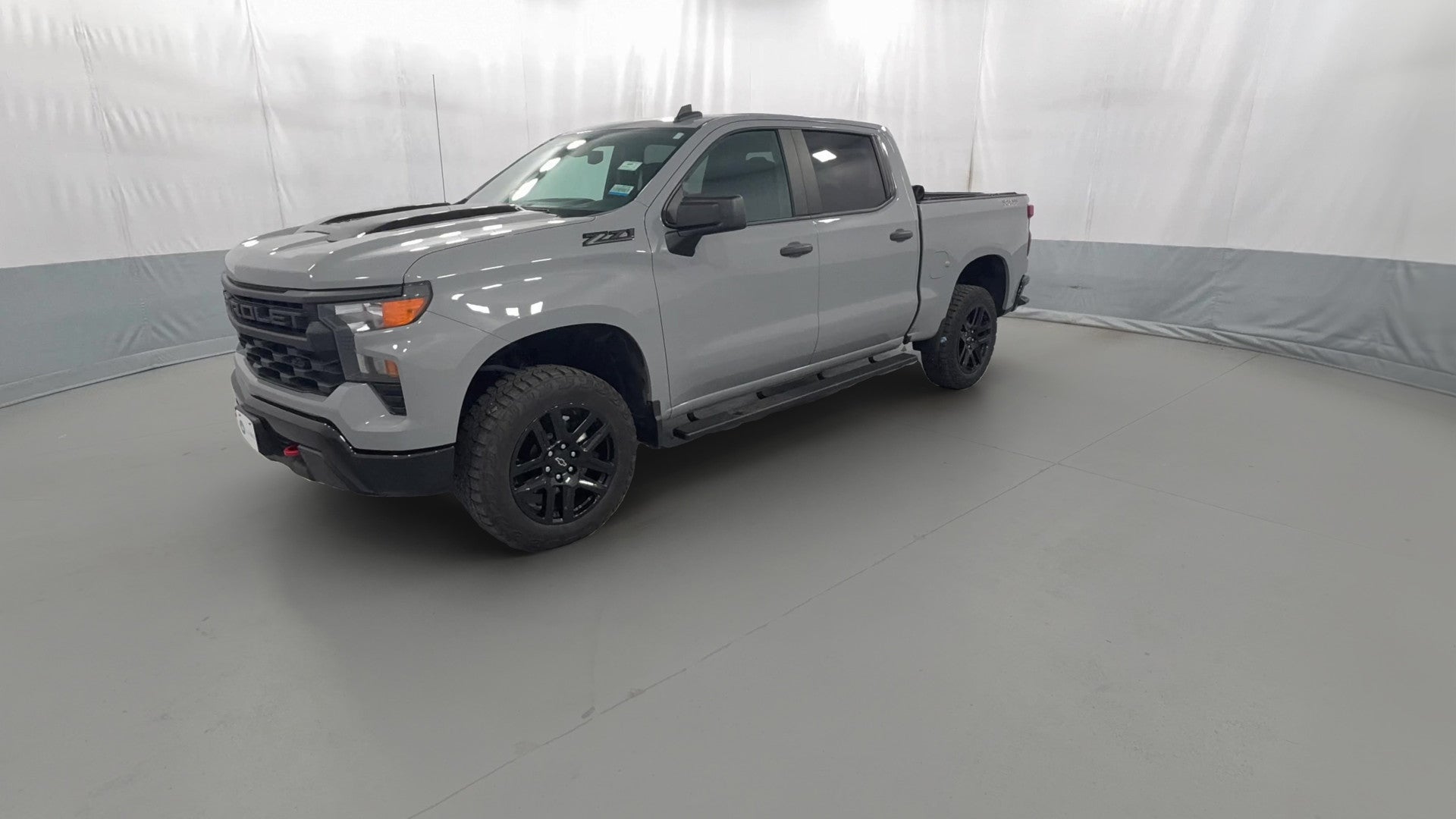 2024 Chevrolet Silverado 1500 Crew Cab vehicle photo