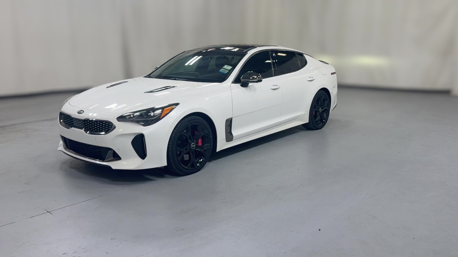 2021 Kia Stinger vehicle photo