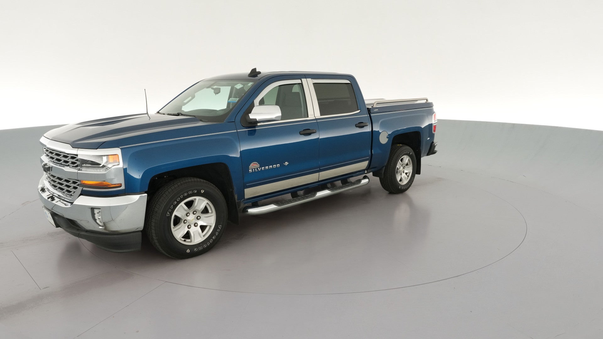 2018 Chevrolet Silverado 1500 Crew Cab vehicle photo