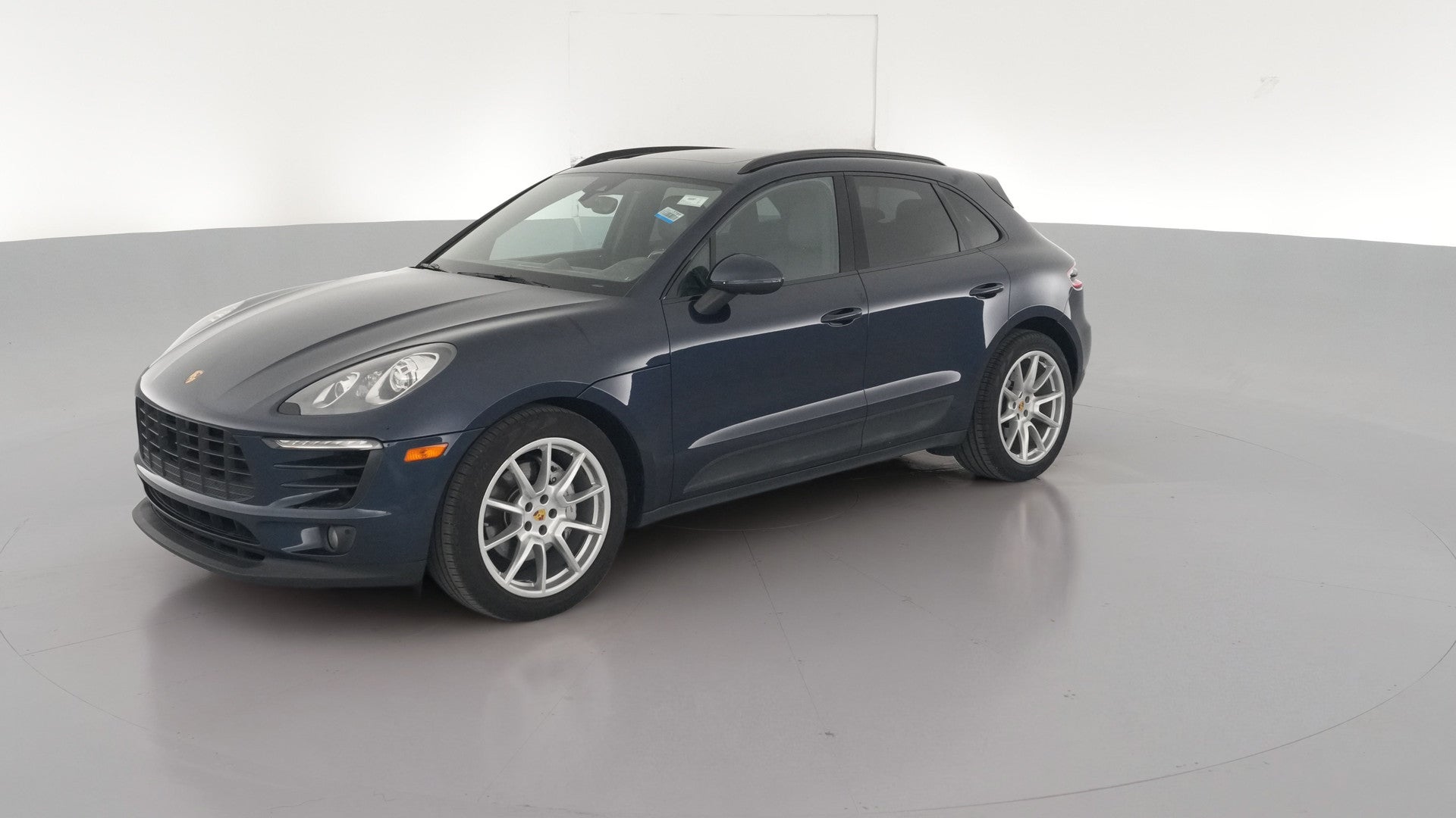 2017 Porsche Macan vehicle photo