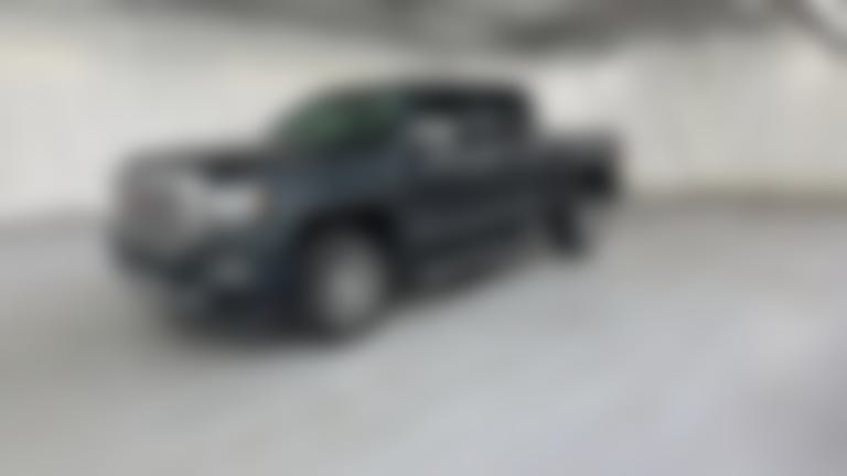 2018 GMC Sierra 1500 Crew Cab vehicle photo