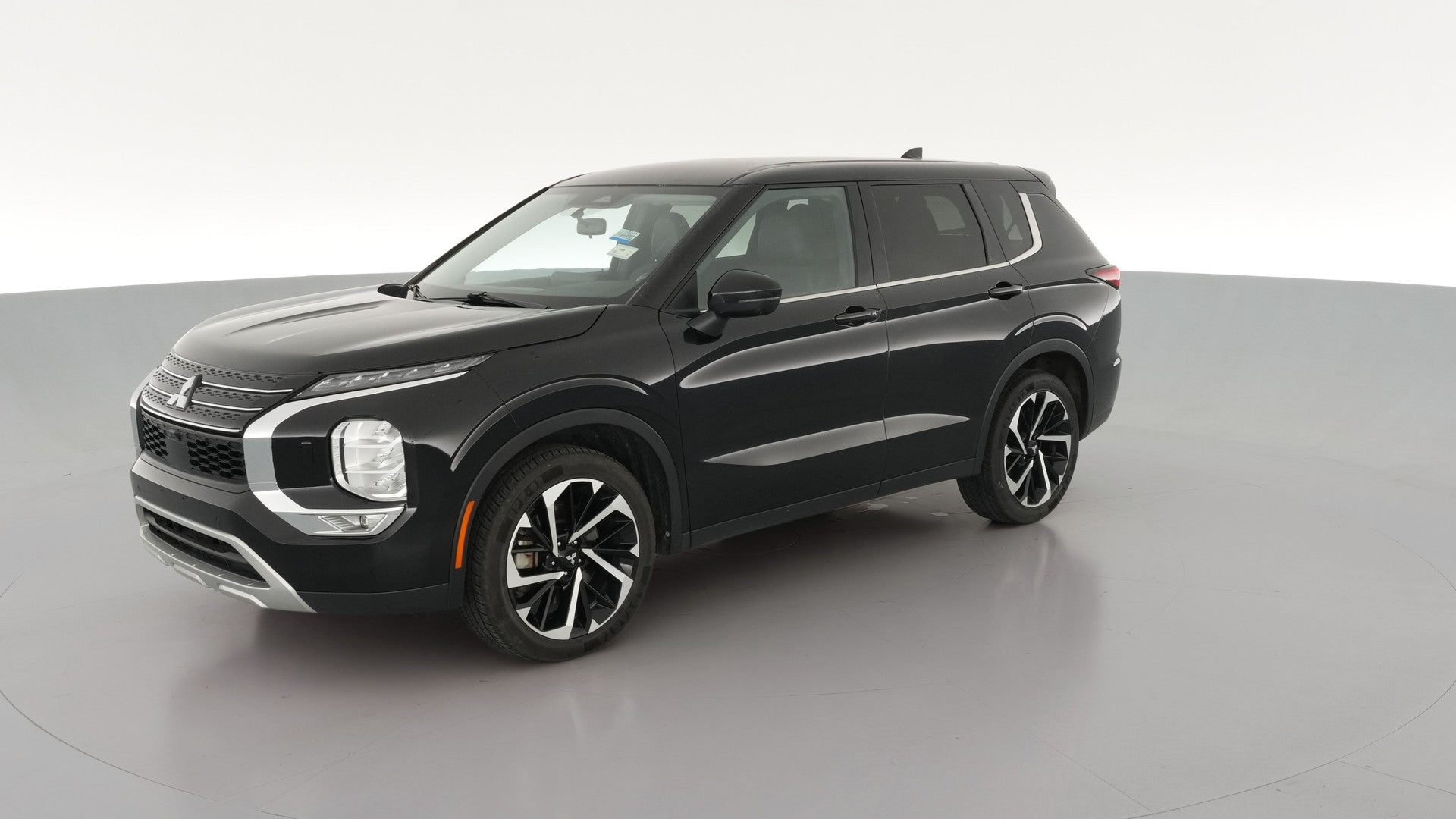 2024 Mitsubishi Outlander vehicle photo