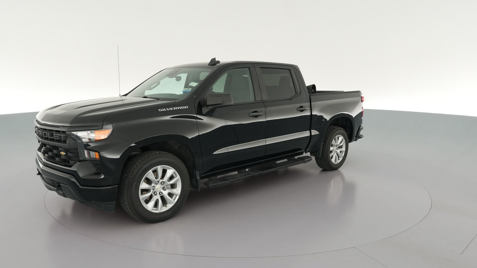 2022 Chevrolet Silverado 1500 Crew Cab vehicle photo