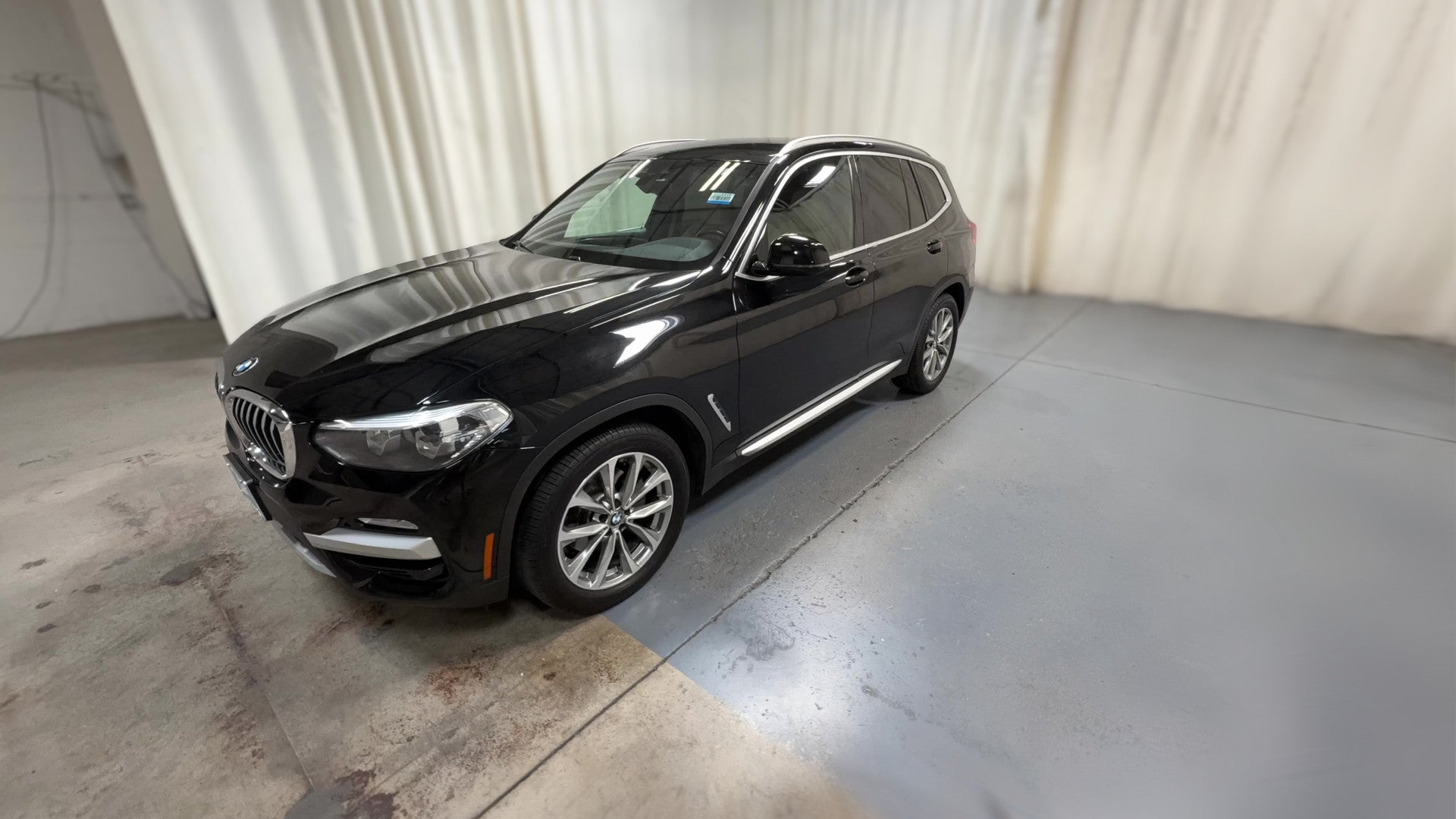 2019 BMW X3 vehicle photo