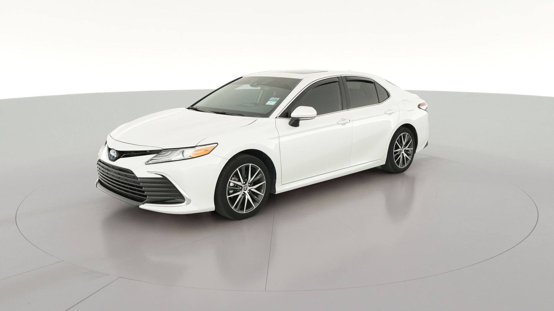 2024 Toyota Camry Hybrid vehicle photo