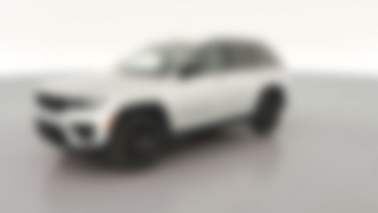2025 Jeep Grand Cherokee vehicle photo