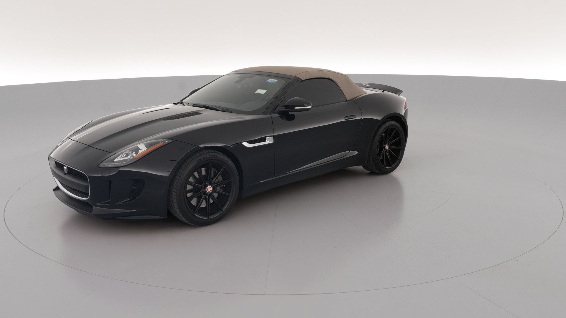 2016 Jaguar F-TYPE vehicle photo