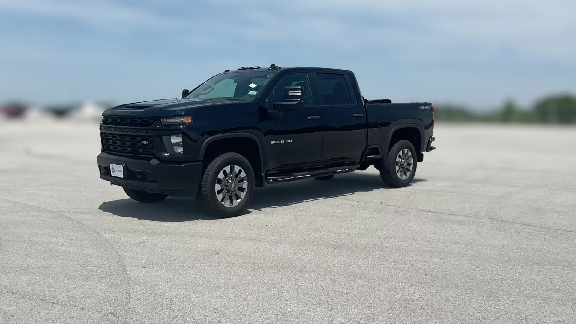 2023 Chevrolet Silverado 2500 HD Crew Cab vehicle photo