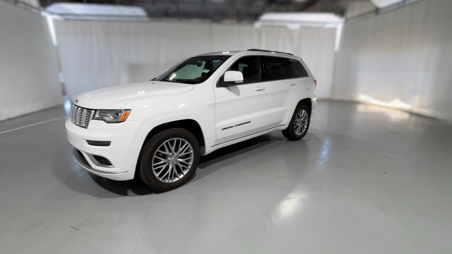 2018 Jeep Grand Cherokee vehicle photo