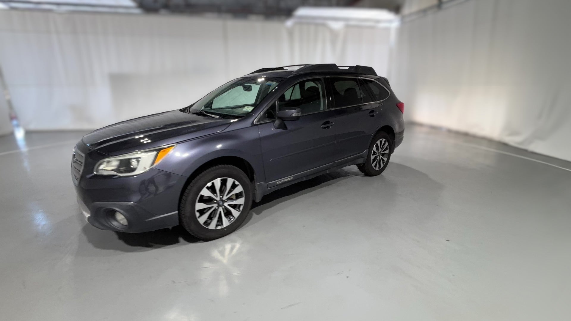 2016 Subaru Outback vehicle photo