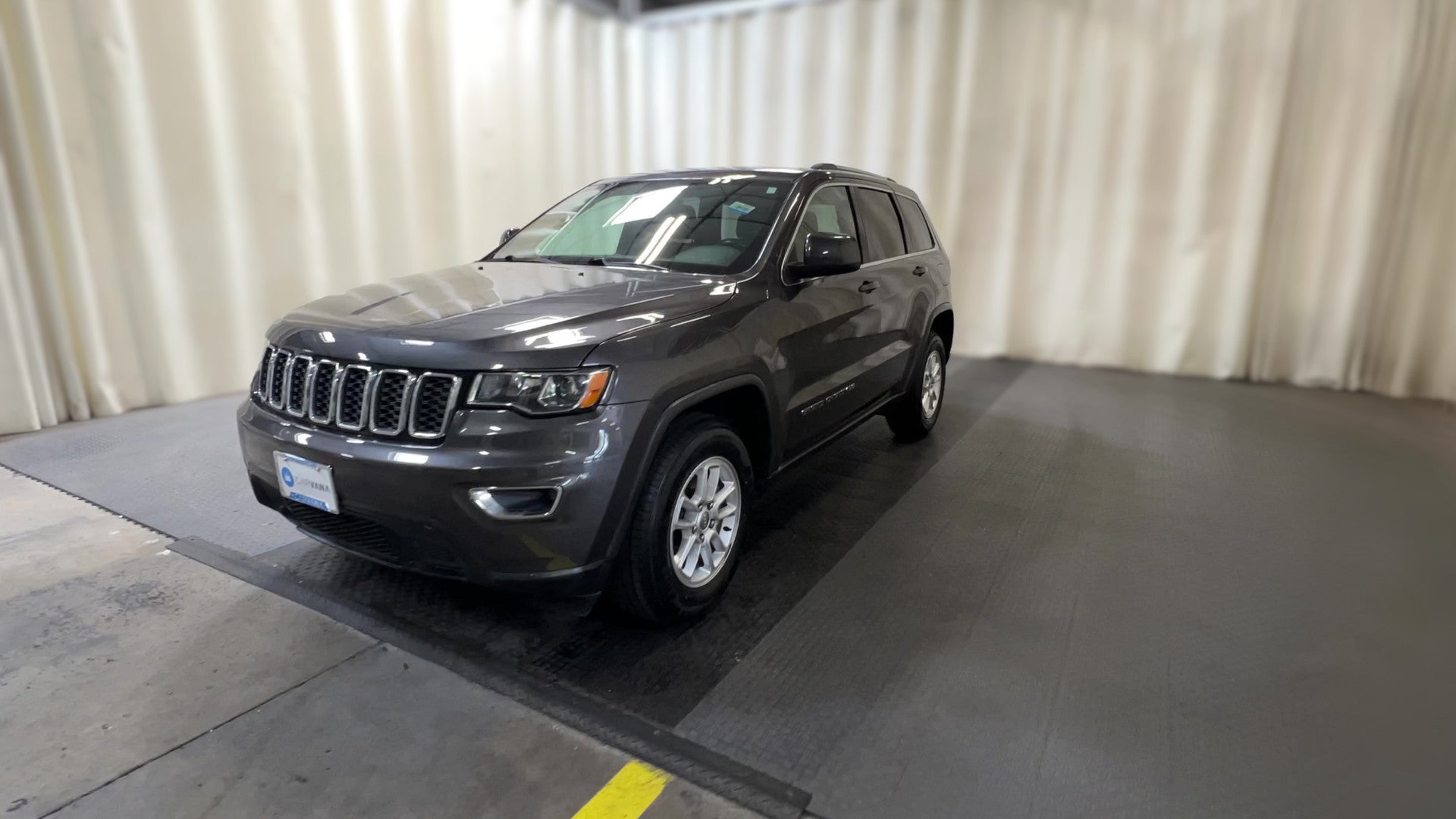 2020 Jeep Grand Cherokee vehicle photo