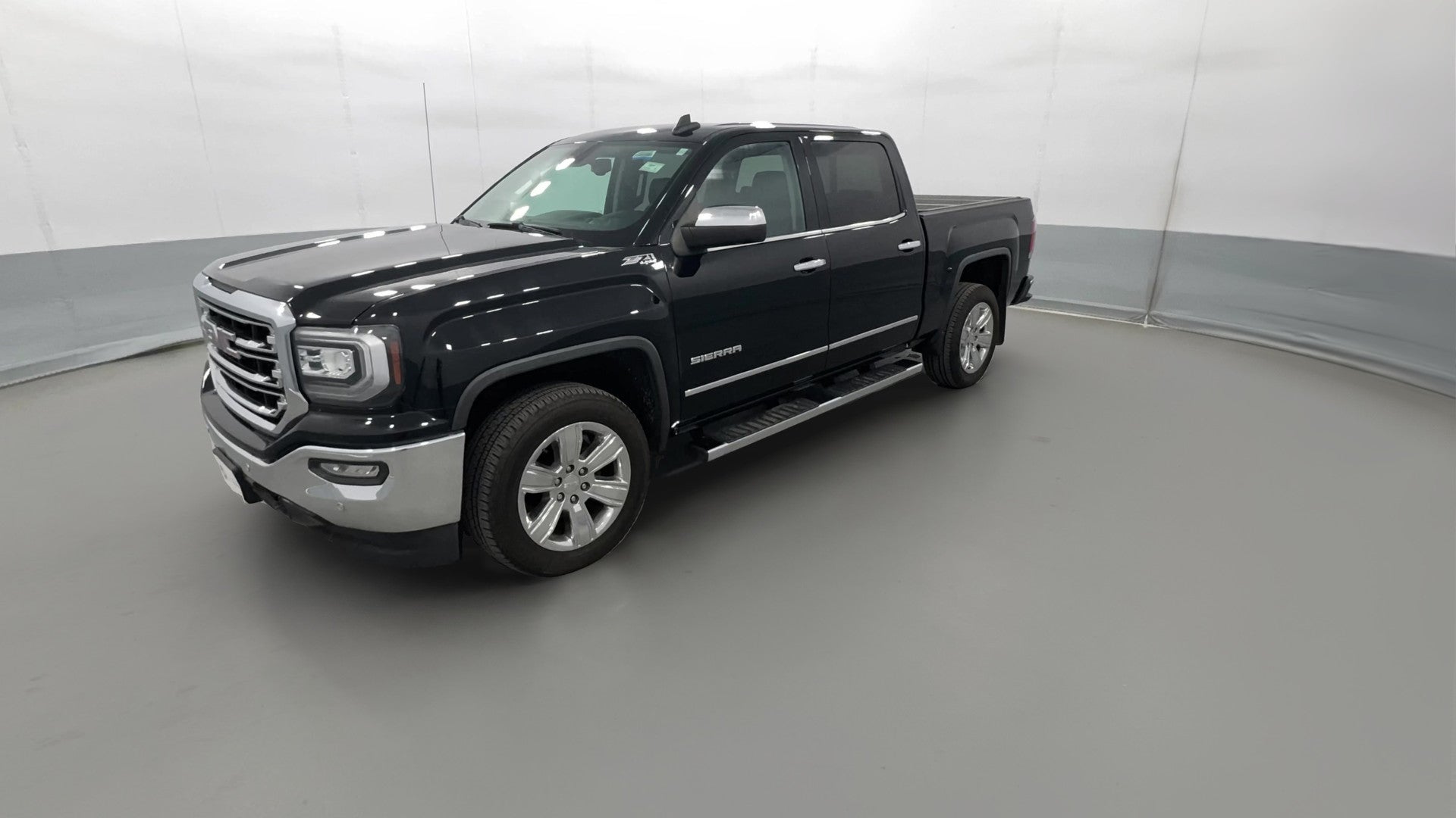 2017 GMC Sierra 1500 Crew Cab vehicle photo