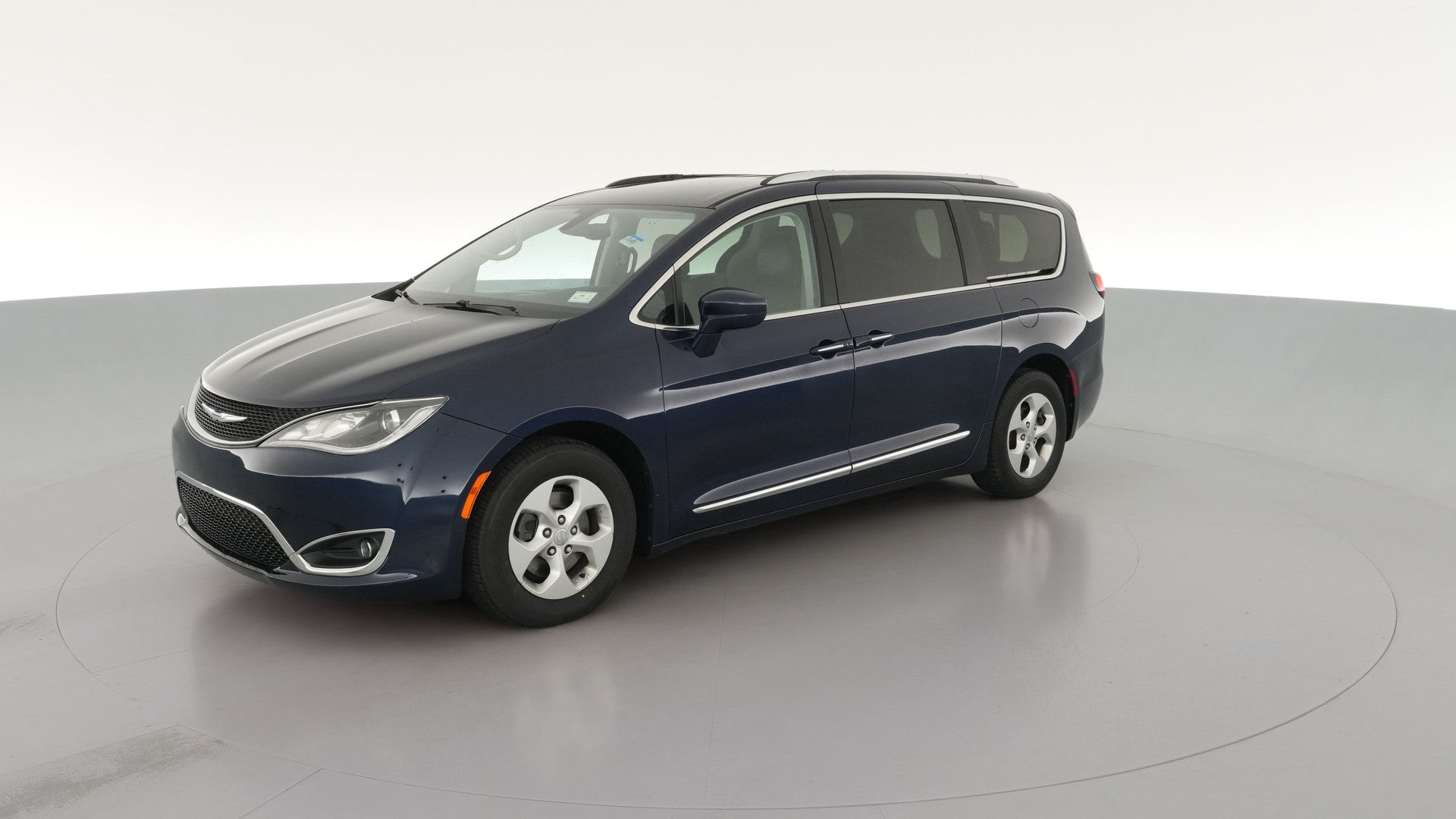 2017 Chrysler Pacifica vehicle photo
