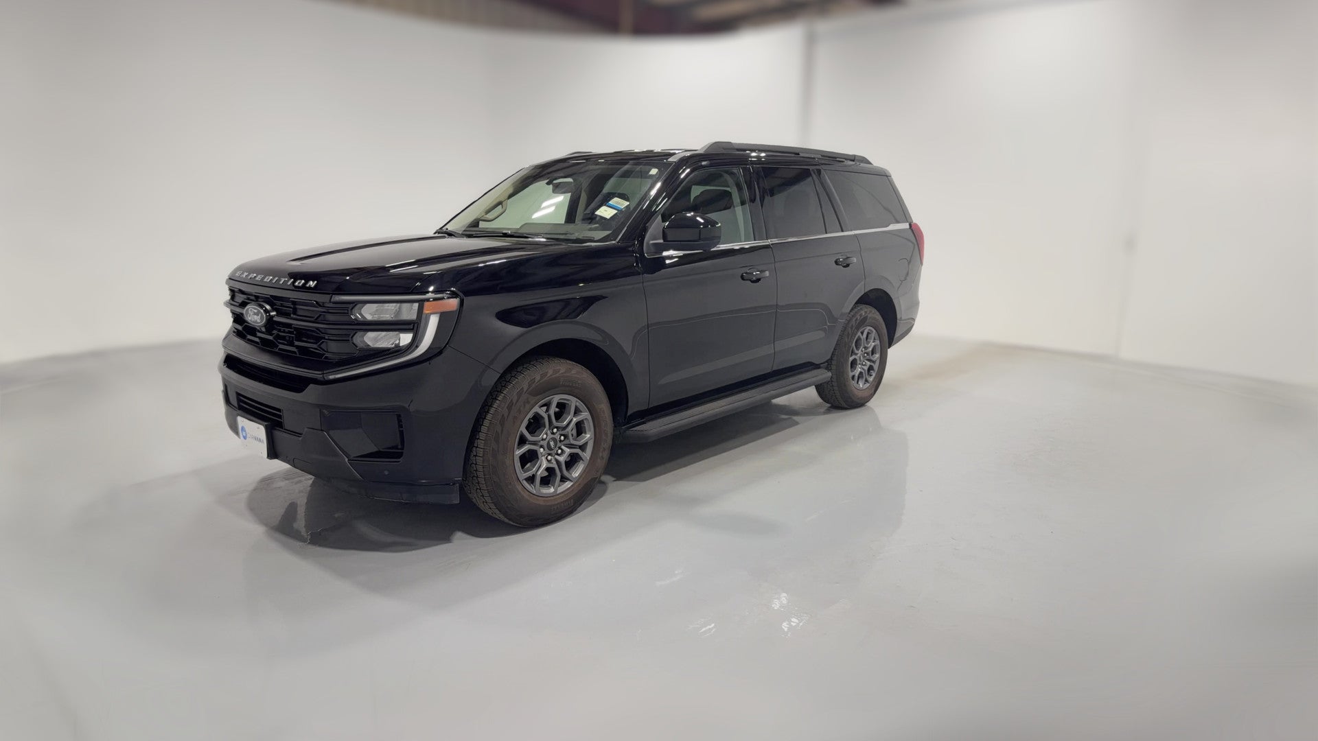 2025 Ford Expedition vehicle photo