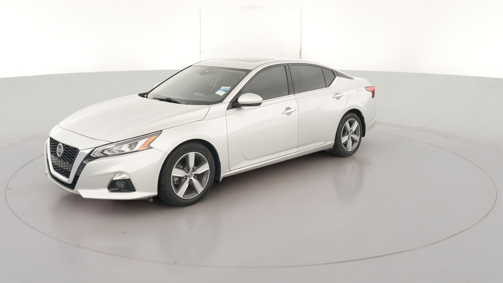 2019 Nissan Altima vehicle photo