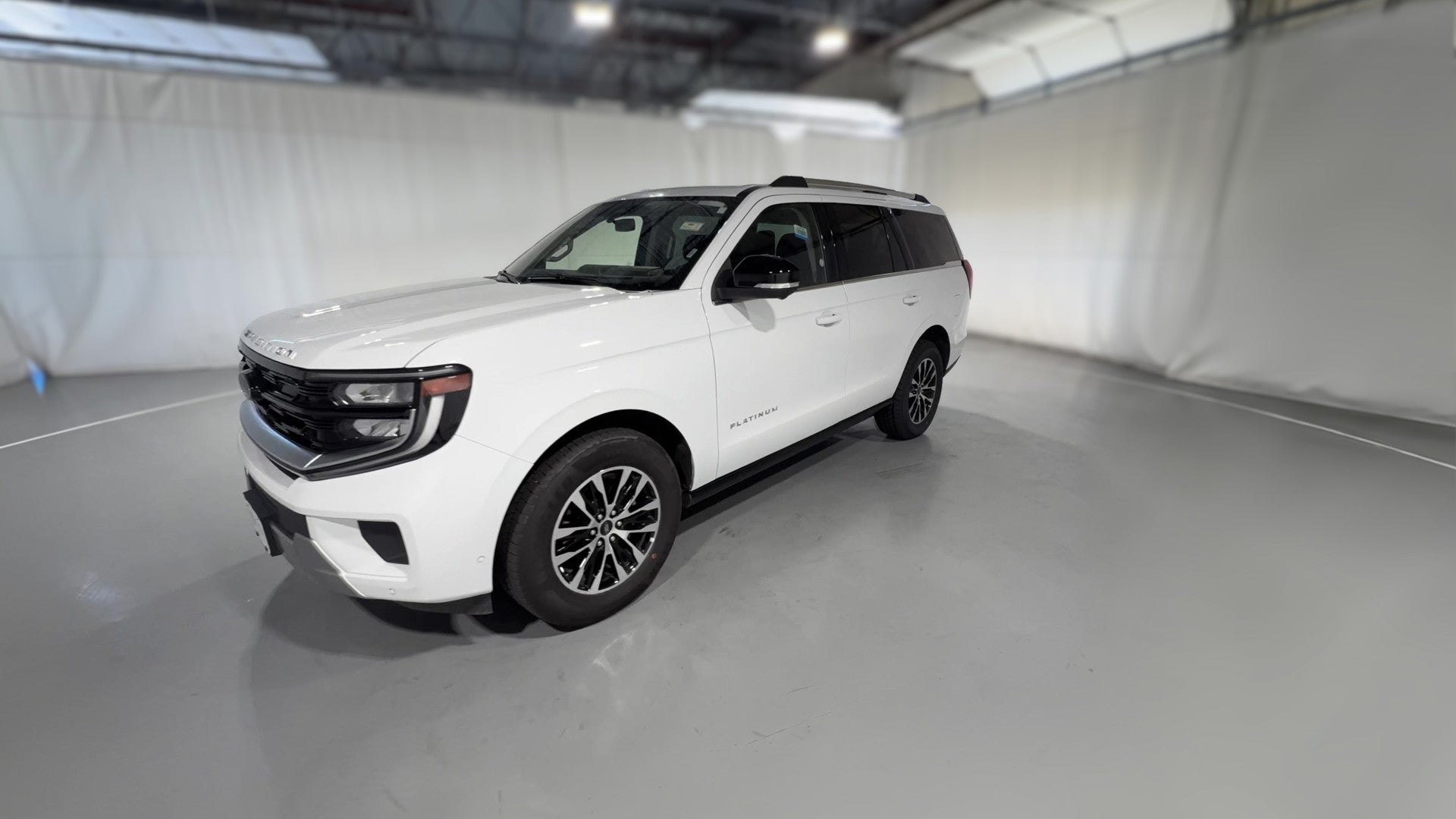 2025 Ford Expedition vehicle photo