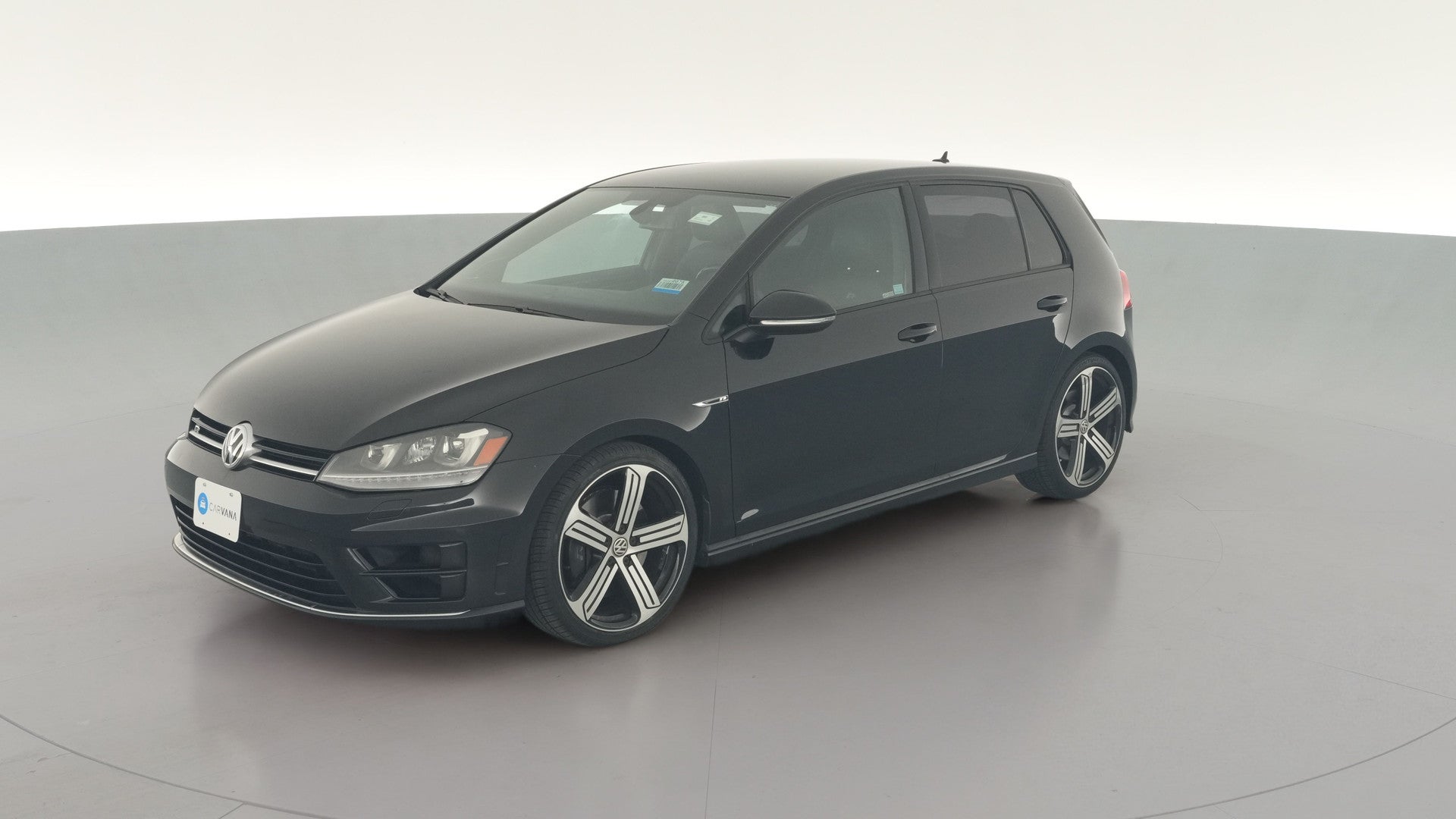 2016 Volkswagen Golf R vehicle photo