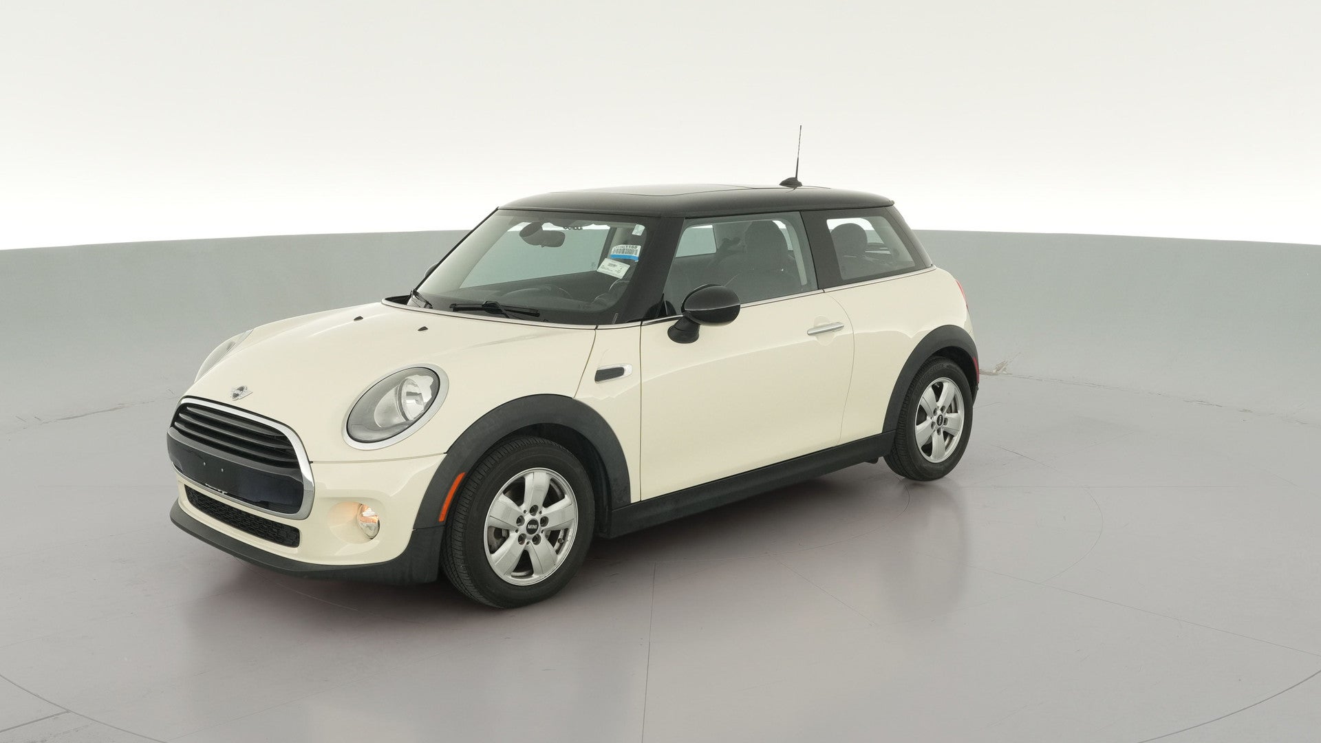 2017 MINI Hardtop 2 Door vehicle photo