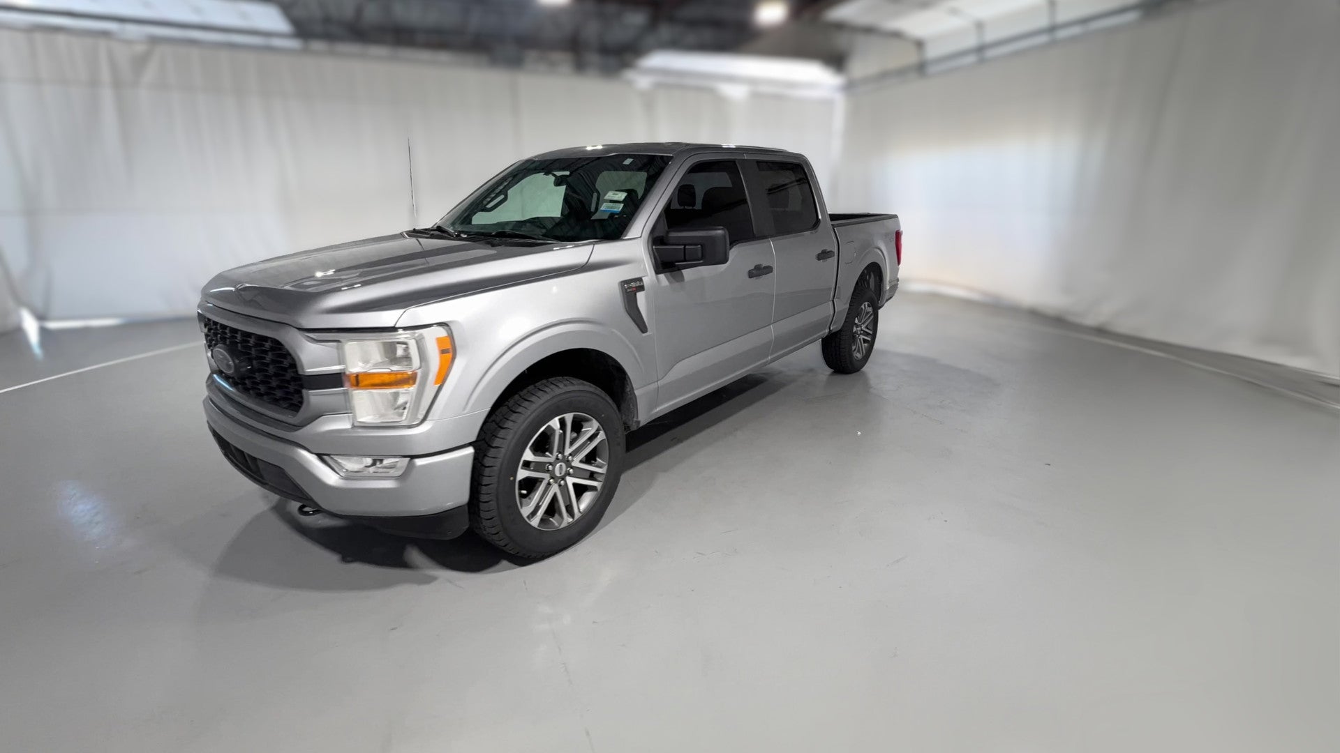 2022 Ford F150 SuperCrew Cab vehicle photo