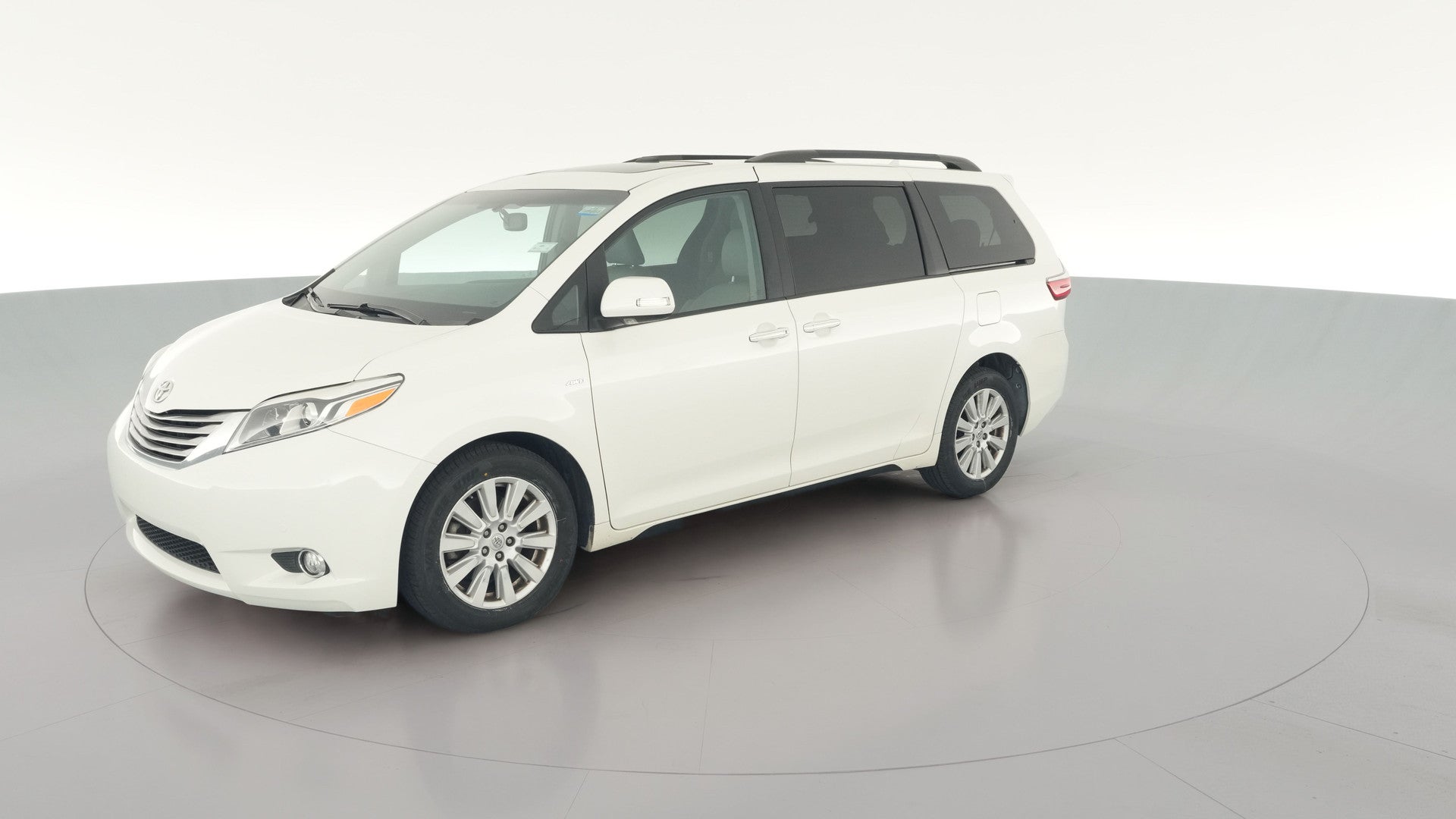 2017 Toyota Sienna vehicle photo