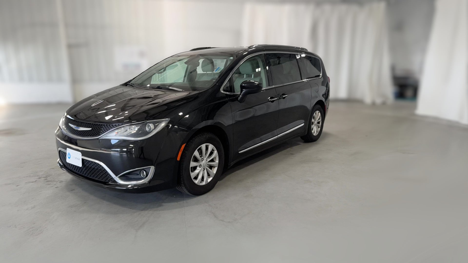 2018 Chrysler Pacifica vehicle photo