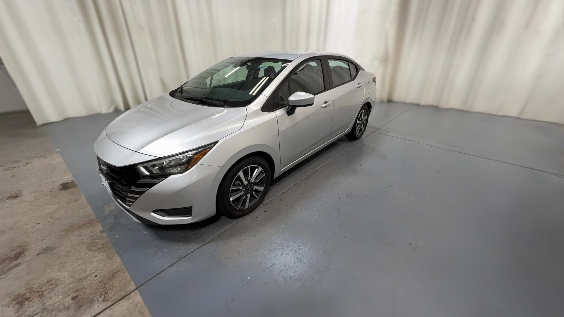 2025 Nissan Versa vehicle photo