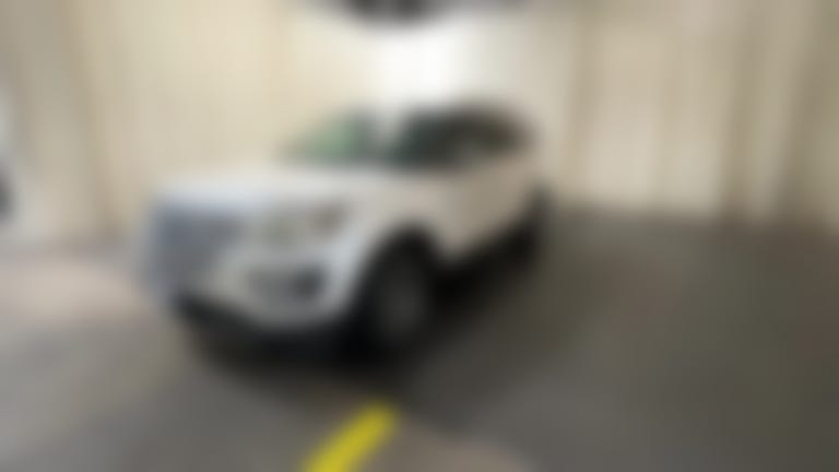 2016 Ford Explorer vehicle photo